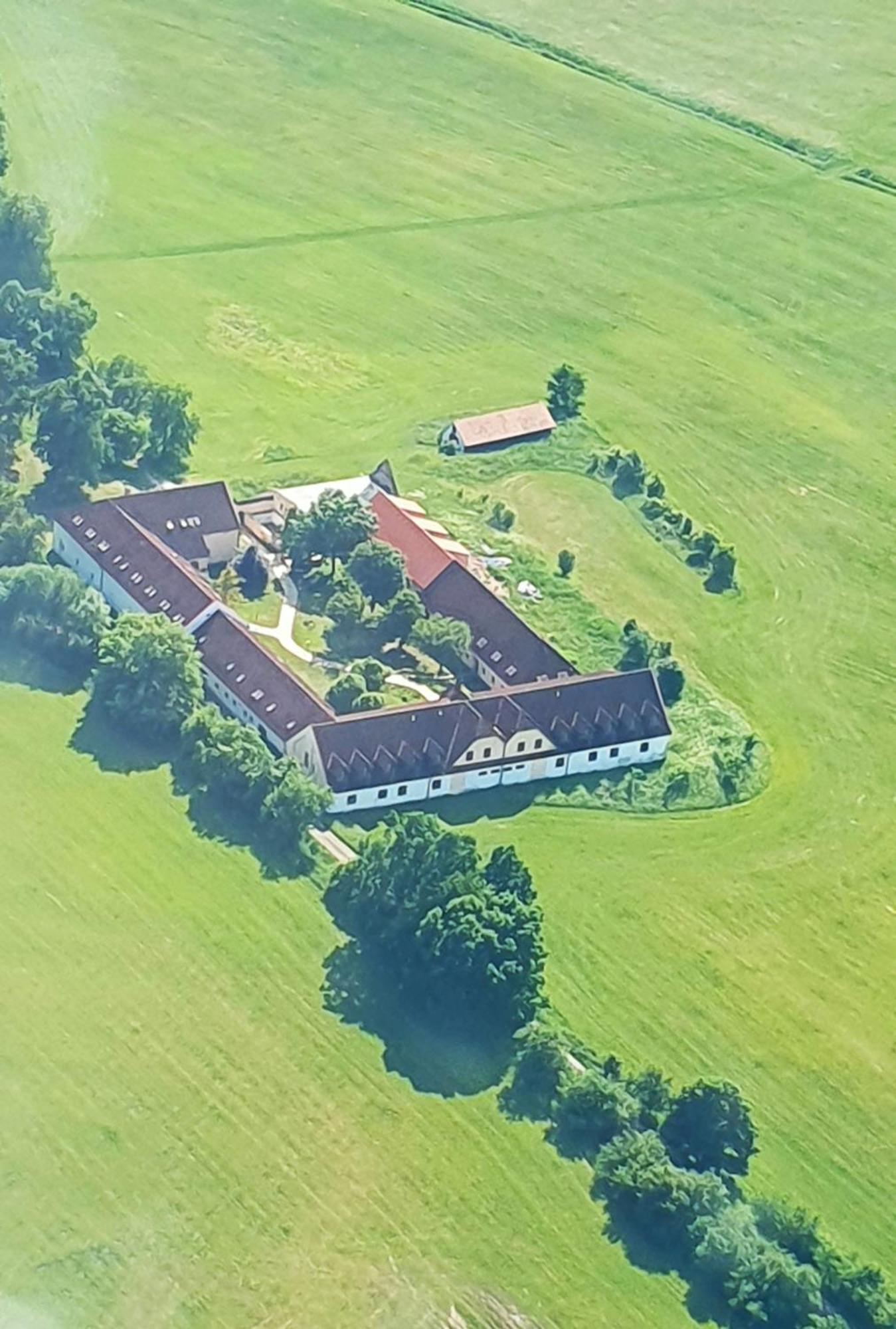 Holensky Dvur Hotel Ratibor  Exterior foto